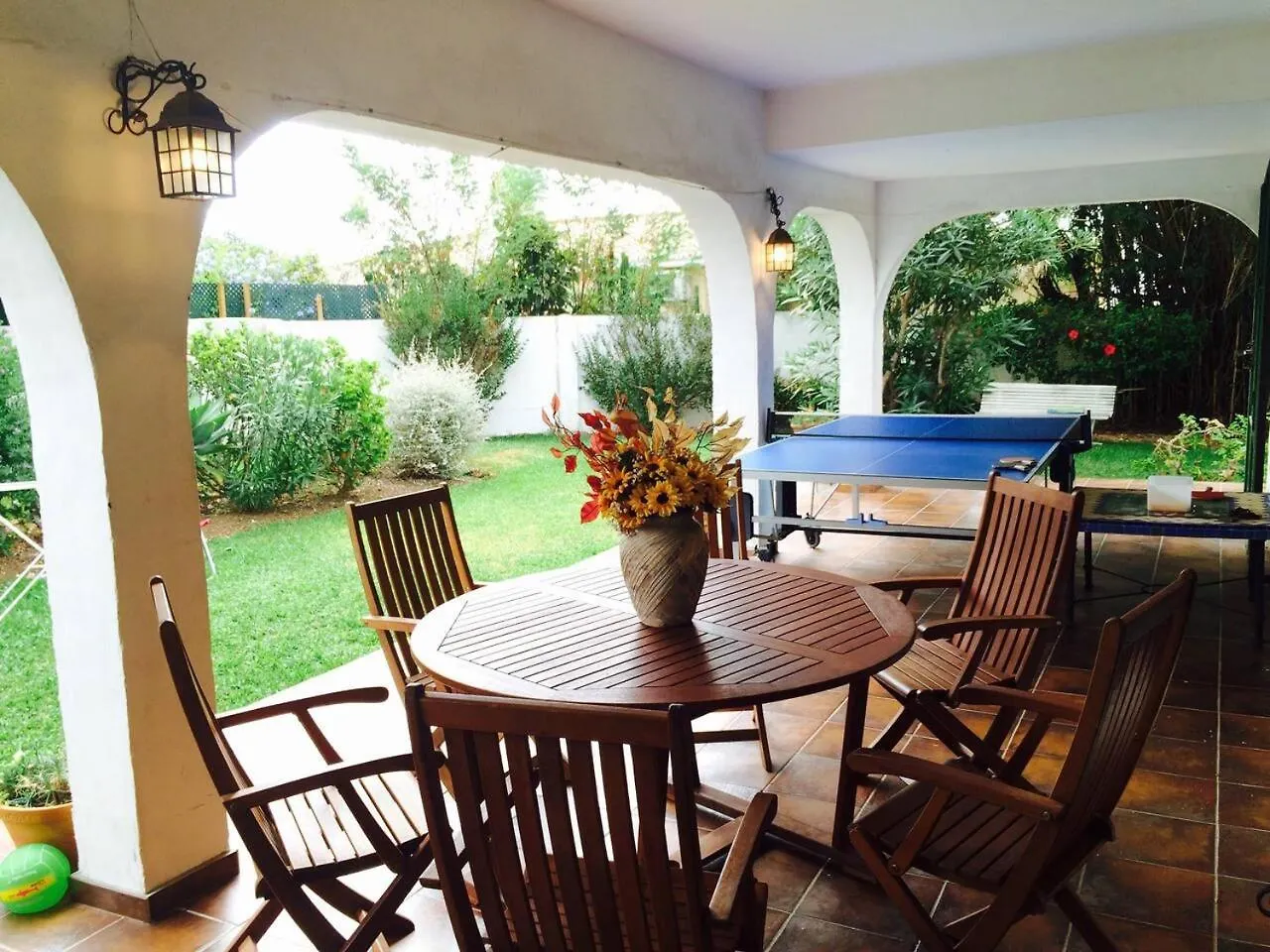 Family Villa With Garden Next To The Beach location
