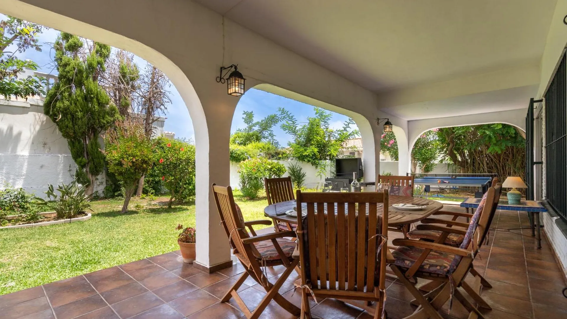 Family Villa With Garden Next To The Beach El Faro Spain