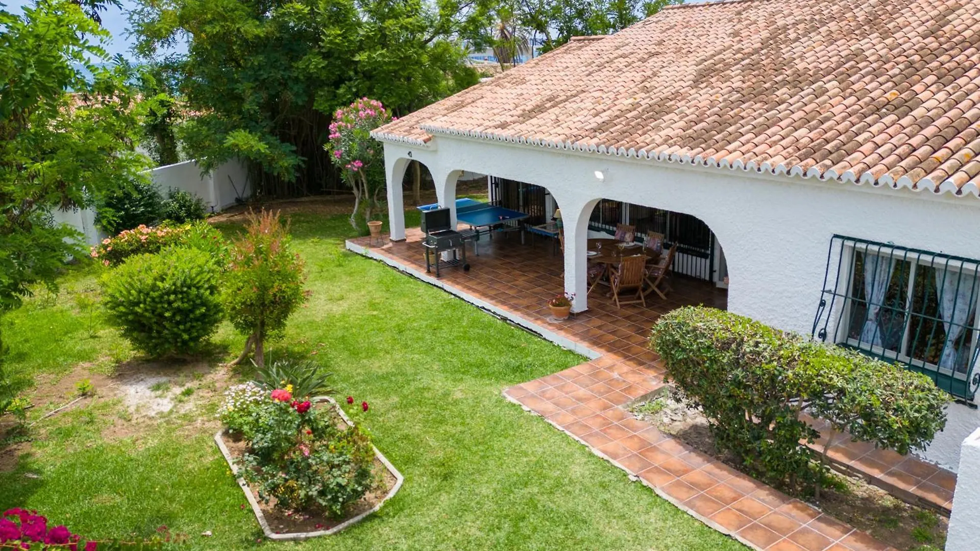 Family Villa With Garden Next To The Beach El Faro 0*,